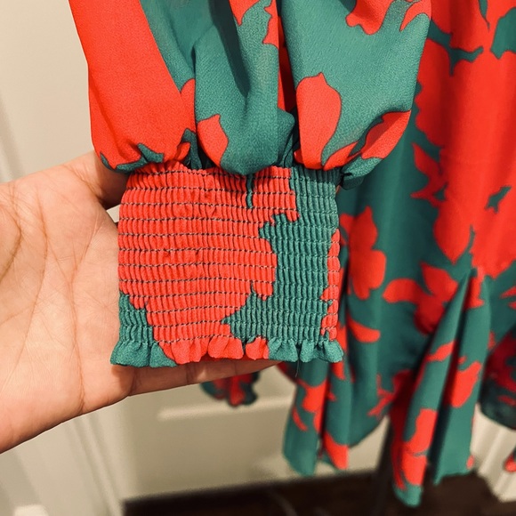 NWT Lilly’s Kloset Off the Shoulder Frills Romper - Picture 9 of 11